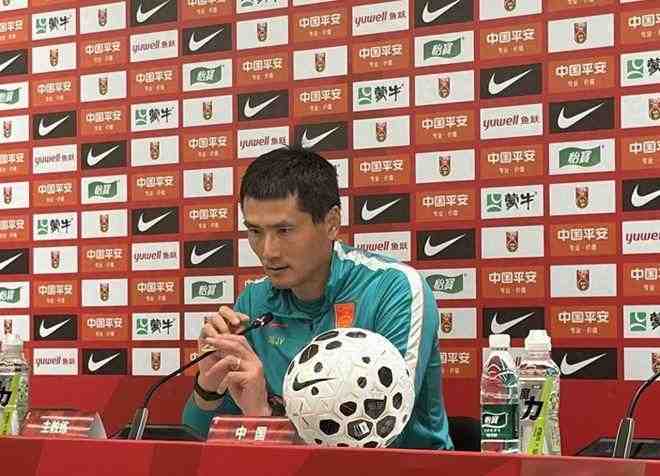 带队28年首夺亚运奖牌，发布会上他三句话让全网闭嘴：安东尼奥，足协该留还是放？